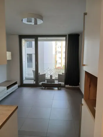 Pronájem bytu 1+kk, Praha - Košíře, Hlaváčkova, 25 m2