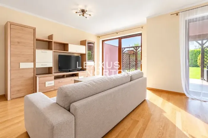 Pronájem rodinného domu, Roztoky, Zvoncová, 163 m2