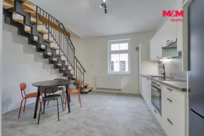Pronájem bytu 2+1, Plzeň - Doudlevce, Šípková, 88 m2