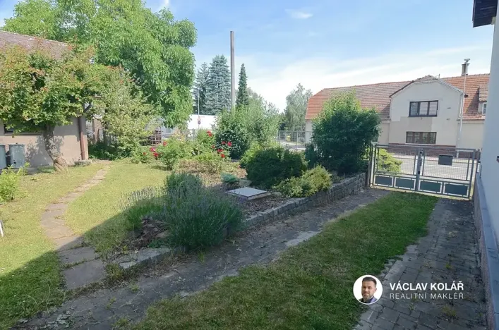 Prodej rodinného domu, Stěžery, Lipová, 196 m2