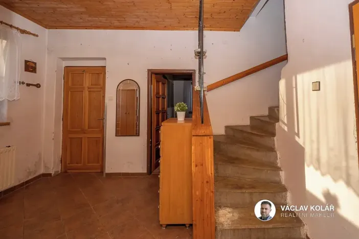 Prodej rodinného domu, Stěžery, Lipová, 196 m2