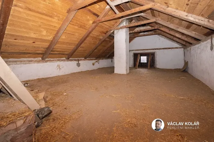 Prodej rodinného domu, Stěžery, Lipová, 196 m2