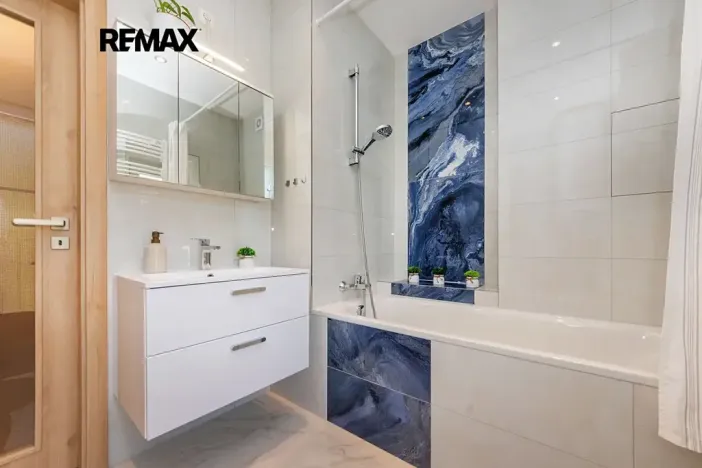 Prodej bytu 3+kk, Praha - Kobylisy, Horňátecká, 78 m2