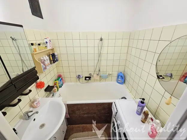 Prodej bytu 3+1, Praha - Hostivař, Golfová, 74 m2