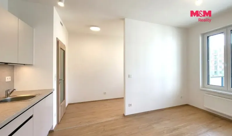 Pronájem bytu 1+kk, Praha - Hostivař, Arnošta Staňka, 34 m2