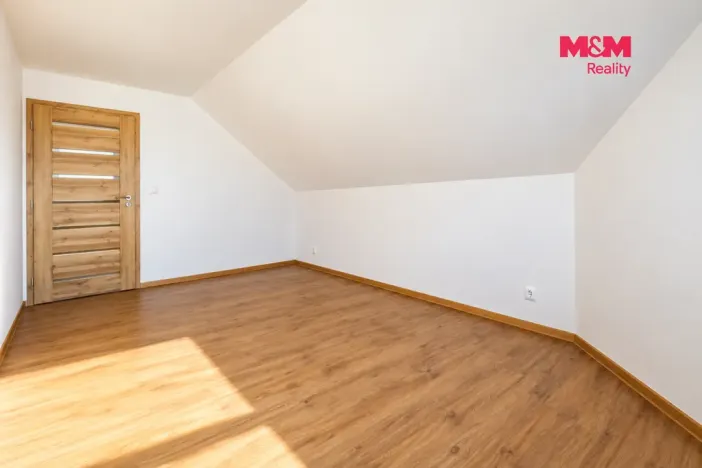 Pronájem rodinného domu, Hory, 125 m2