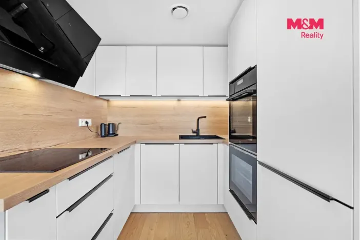 Prodej bytu 2+kk, Praha - Jinonice, Řeporyjská, 79 m2