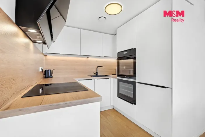 Prodej bytu 2+kk, Praha - Jinonice, Řeporyjská, 79 m2