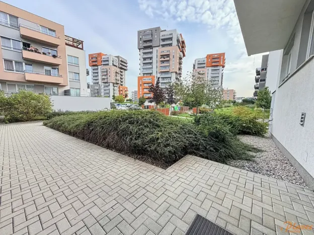 Prodej bytu 1+kk, Praha - Letňany, Hlučkova, 39 m2