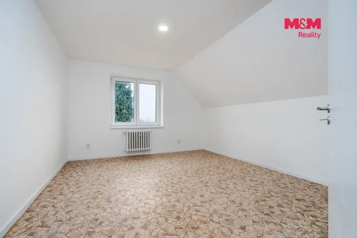 Prodej rodinného domu, Praha - Horní Počernice, Jasenná, 292 m2