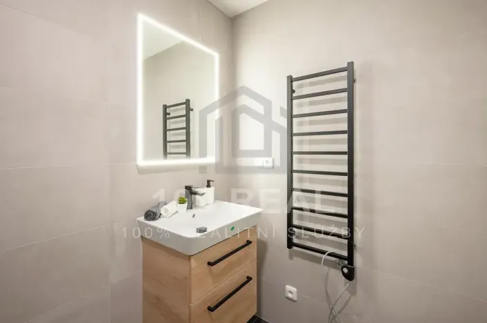 Pronájem bytu 2+kk, Pardubice, třída Míru, 51 m2