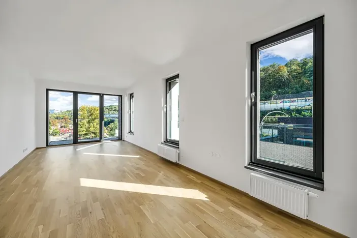 Pronájem bytu 2+kk, Praha - Karlín, Švarcova, 51 m2
