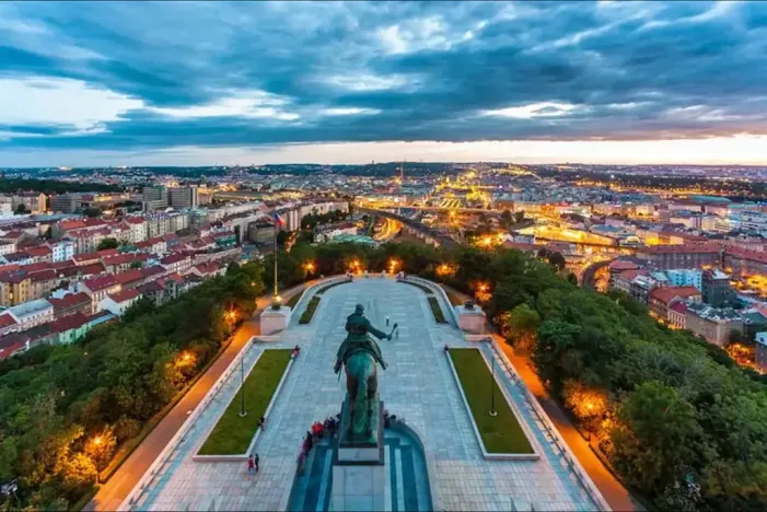 Pronájem bytu 2+kk, Praha - Karlín, Švarcova, 51 m2