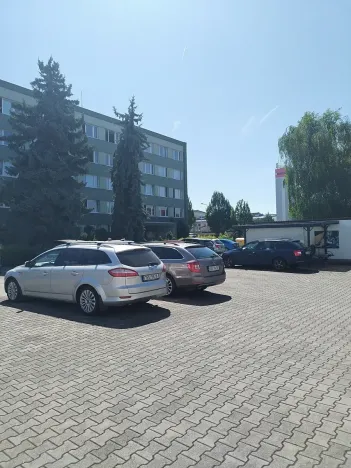 Pronájem kanceláře, Pardubice, Milheimova, 141 m2