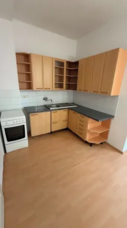 Pronájem bytu 2+kk, Pardubice, Sladkovského, 45 m2