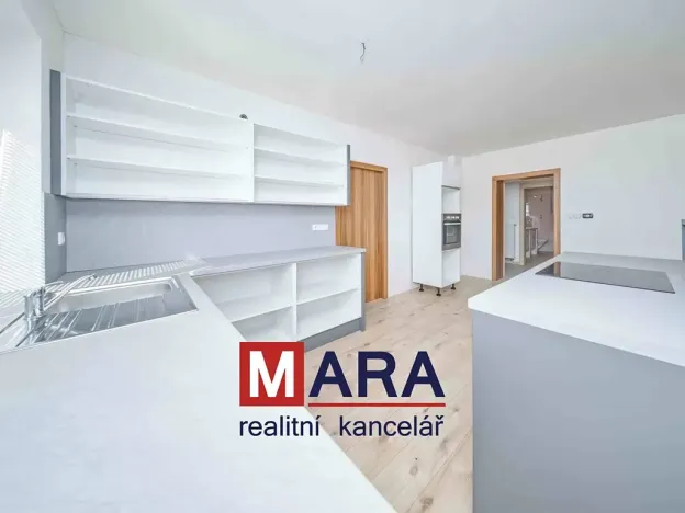 Prodej rodinného domu, Červená Voda, 380 m2