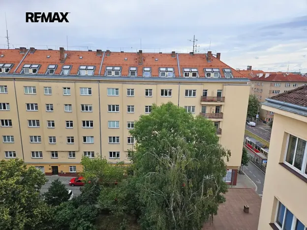 Pronájem atypického bytu, Praha - Vršovice, Čeljabinská, 110 m2