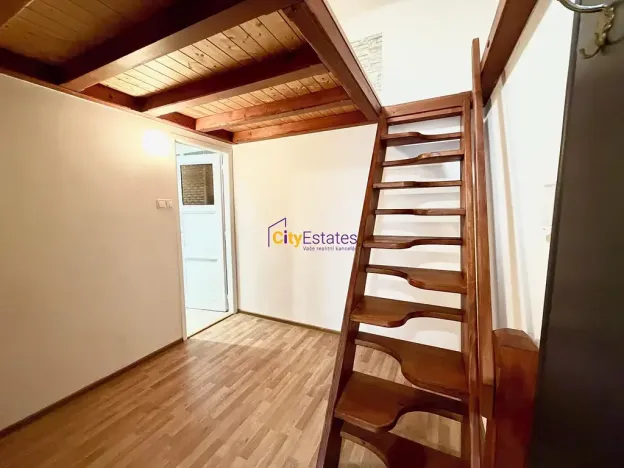 Prodej bytu 2+kk, Praha - Holešovice, Veverkova, 52 m2