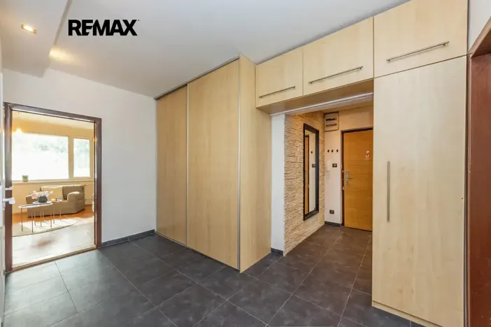 Prodej bytu 3+1, Praha - Modřany, Platónova, 74 m2