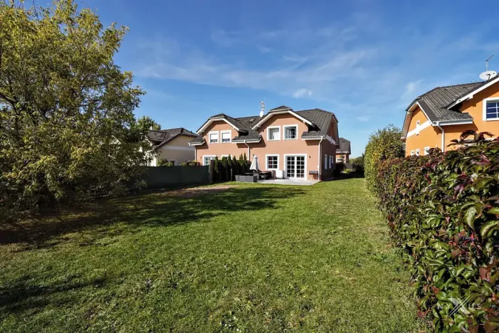 Prodej rodinného domu, Větrušice, Skalní, 158 m2