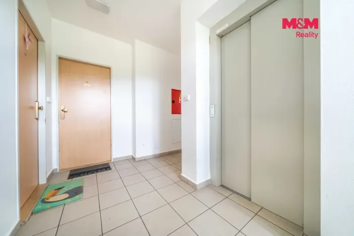 Pronájem bytu 1+kk, Plzeň - Skvrňany, Waltrova, 50 m2