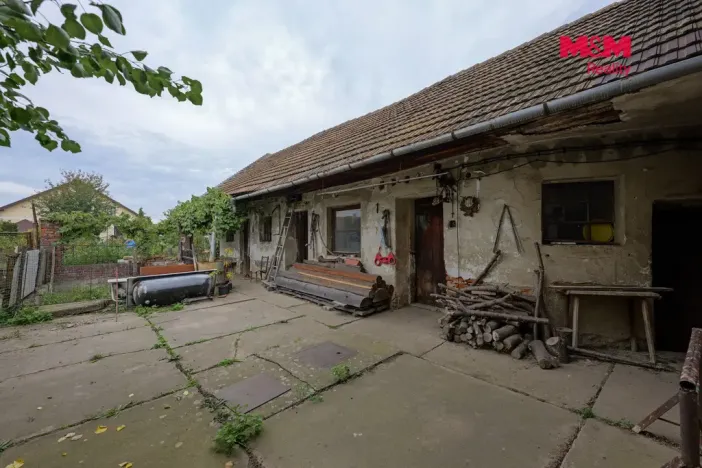 Prodej rodinného domu, Záříčí, 850 m2