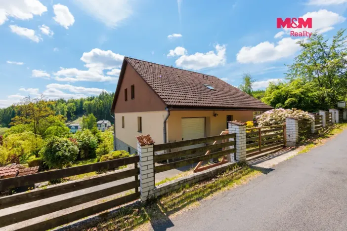 Prodej rodinného domu, Karlovy Vary - Hůrky, 250 m2