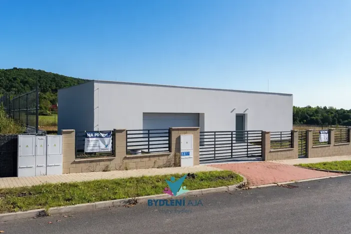 Prodej rodinného domu, Dubí, V Aleji, 206 m2