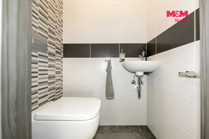 Prodej bytu 3+1, Líně, Vodárenská, 61 m2