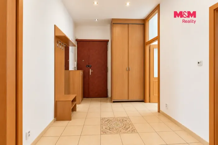 Pronájem bytu 1+1, Praha - Žižkov, Kubelíkova, 63 m2