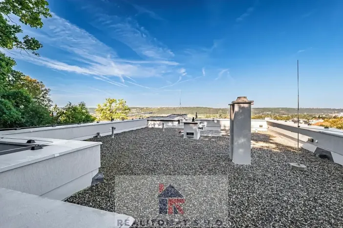 Prodej rodinného domu, Praha - Komořany, Pod lesem, 325 m2