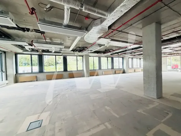 Pronájem kanceláře, Praha - Smíchov, Plzeňská, 350 m2