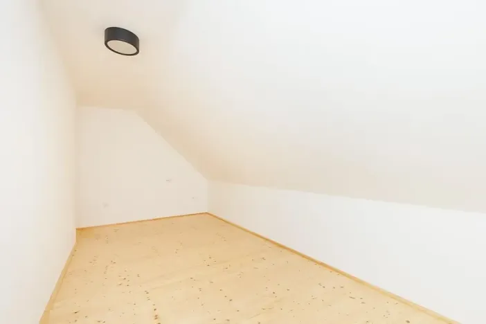Pronájem atypického bytu, Sedlec, 73 m2