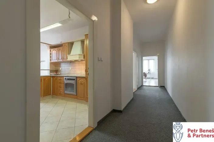 Pronájem bytu 3+1, Rakovník, Husovo náměstí, 95 m2