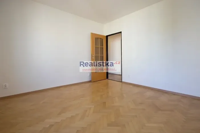 Pronájem bytu 3+1, Plzeň, Pod Záhorskem, 77 m2