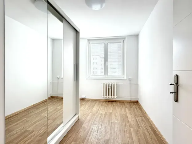 Pronájem bytu 3+1, Brno, Strnadova, 60 m2