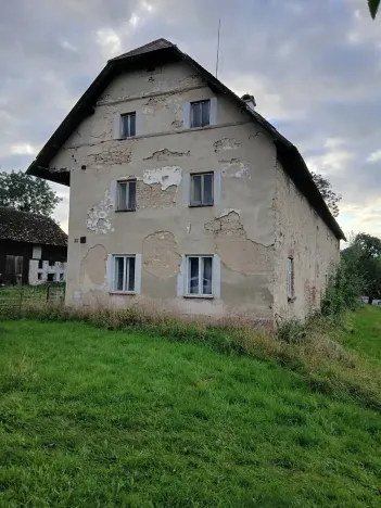 Prodej zemědělské usedlosti, Sezemice, 200 m2