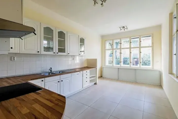 Pronájem rodinného domu, Praha - Dejvice, Hermelínská, 230 m2