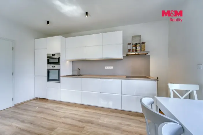 Prodej bytu 3+kk, Nýřany, Benešova třída, 71 m2