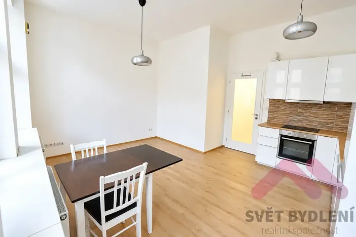 Pronájem bytu 2+kk, Praha - Žižkov, Kubelíkova, 44 m2
