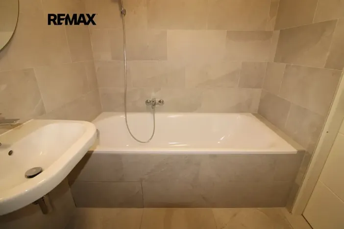 Pronájem bytu 4+kk, Jeneč, Lidická, 96 m2