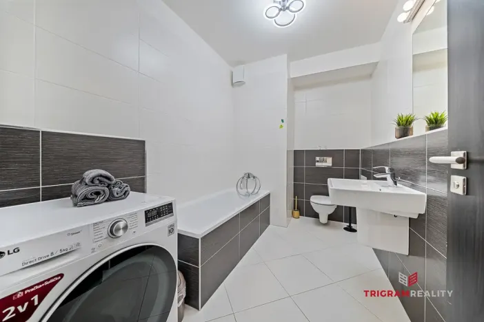 Prodej bytu 2+kk, Praha - Dolní Měcholupy, Honzíkova, 54 m2
