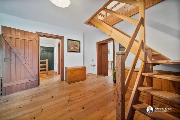 Prodej rodinného domu, Střevač, 226 m2