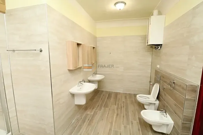 Pronájem bytu 1+1, Uhlířské Janovice, Václavské náměstí, 55 m2