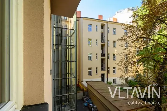 Pronájem bytu 2+kk, Praha - Bubeneč, U studánky, 57 m2
