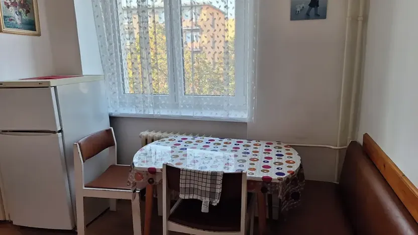 Pronájem bytu 2+1, Praha - Žižkov, Pod lipami, 55 m2