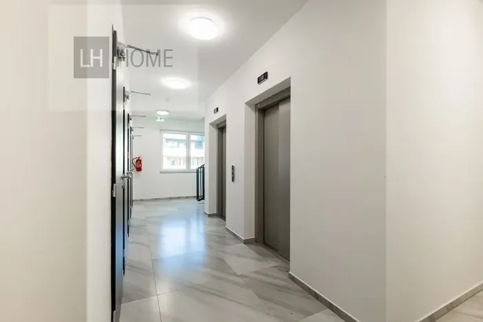 Prodej bytu 2+kk, České Budějovice, Čakovská, 77 m2