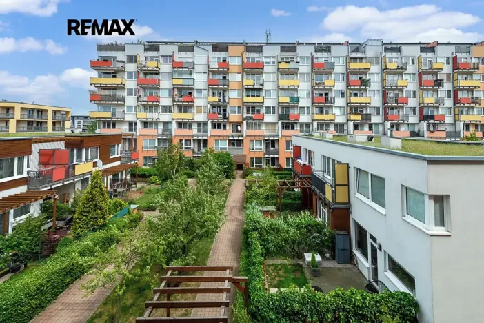 Pronájem bytu 2+kk, Praha - Vysočany, Pod Harfou, 55 m2