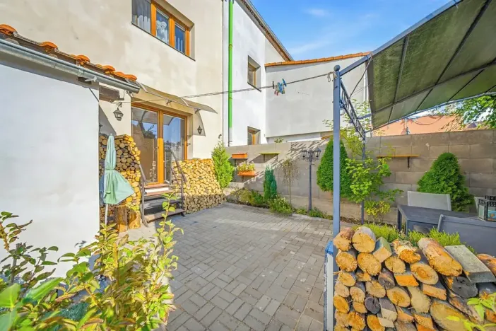Prodej rodinného domu, Modlany, 108 m2
