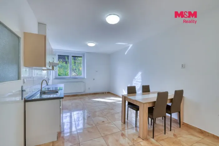 Prodej bytu 2+kk, Písek - Budějovické Předměstí, Na Houpačkách, 70 m2